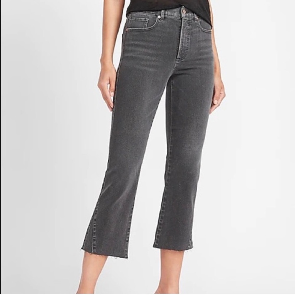 Express high rise cropped flare size 4